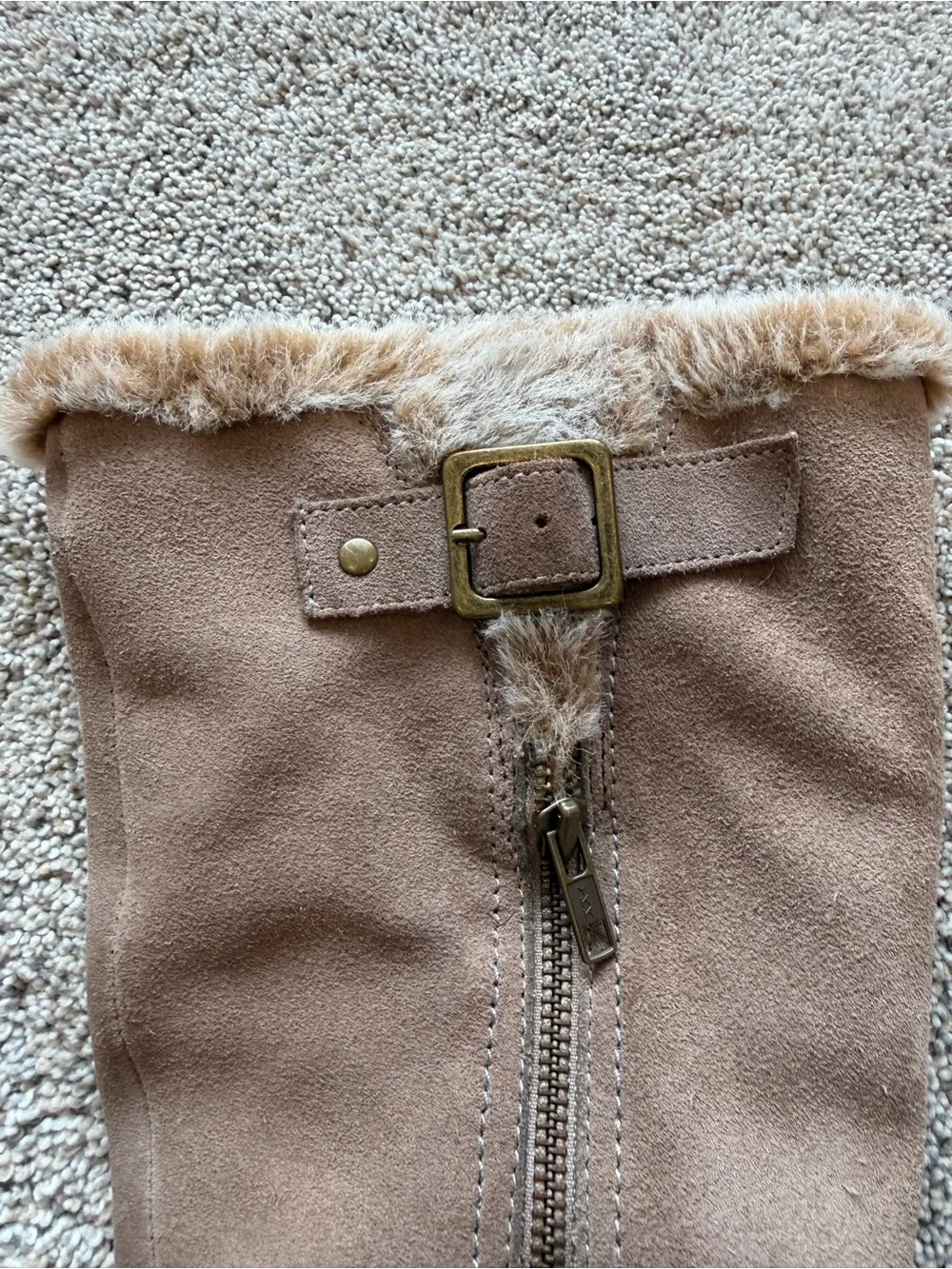 Women's Sketchers Taupe Faux-Fur Lined Winter Boots- Size 6.5